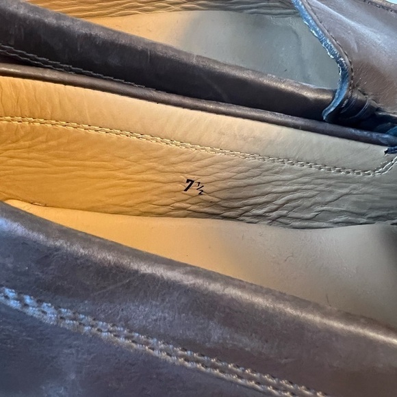 Tod’s Men’s Loafer. Excellent Condition. Size 7.5 main image 5
